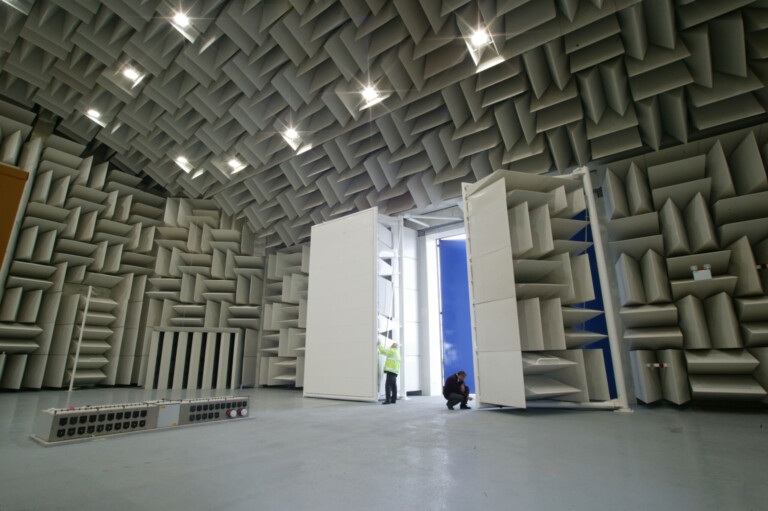 Anaecoiche-Chamber-double-doors3