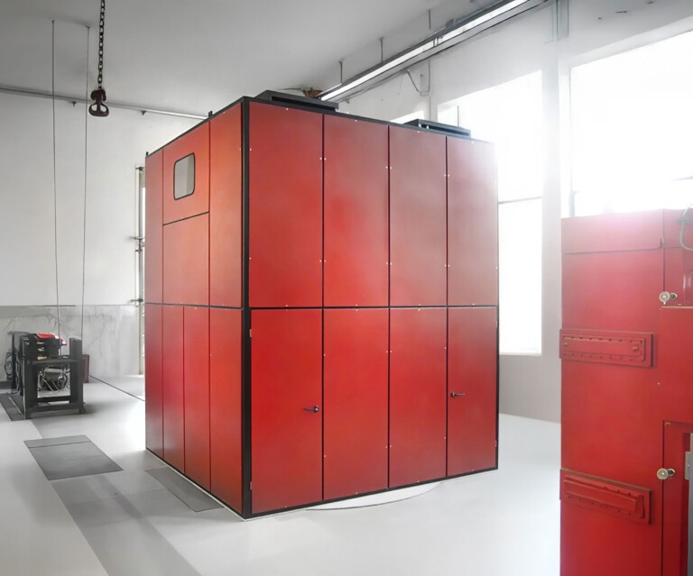 COPERTINA—industry-01