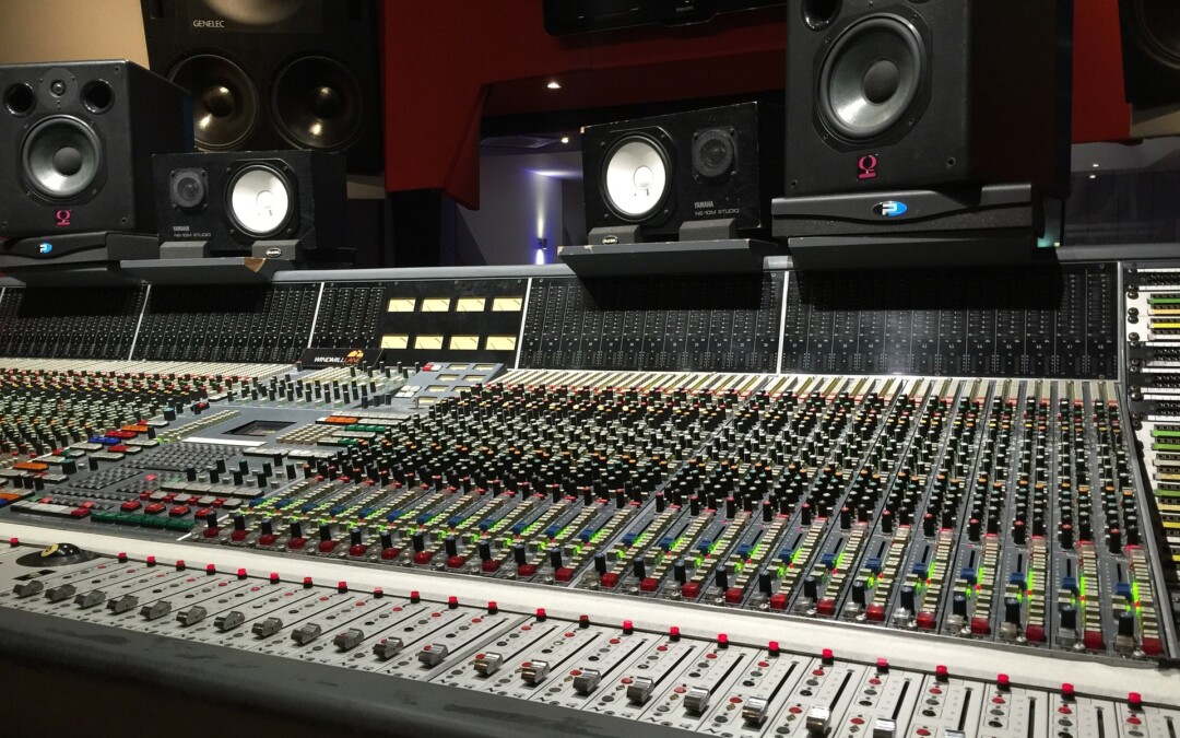 Sound Technician: What Is Their Role and How to Become One